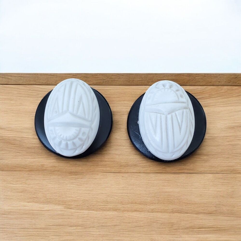 Vintage Cabochon Clip On Earrings Black and White Lucite Plastic